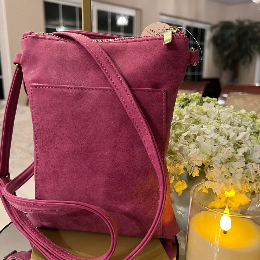 Urban Expressions Vegan Pink Leather Crossbody Bag - NWT - Picture 3 of 7